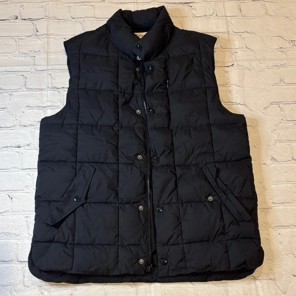 Madewell Quilted Puffer Vest - Picture 3 of 16